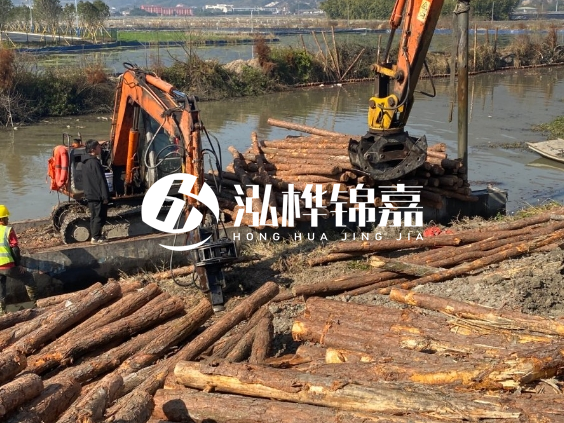 湖南松木樁批發(fā)廠家-5米松木樁批發(fā)1000根有優(yōu)惠嗎？